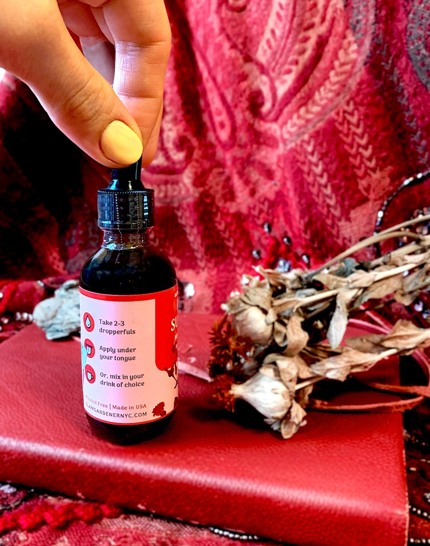 Pain Support: Wild Lettuce Herbal Tincture | Organic & WIldcrafted