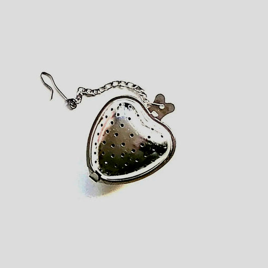 Heart shaped looseleaf reusable herbal tea infuser