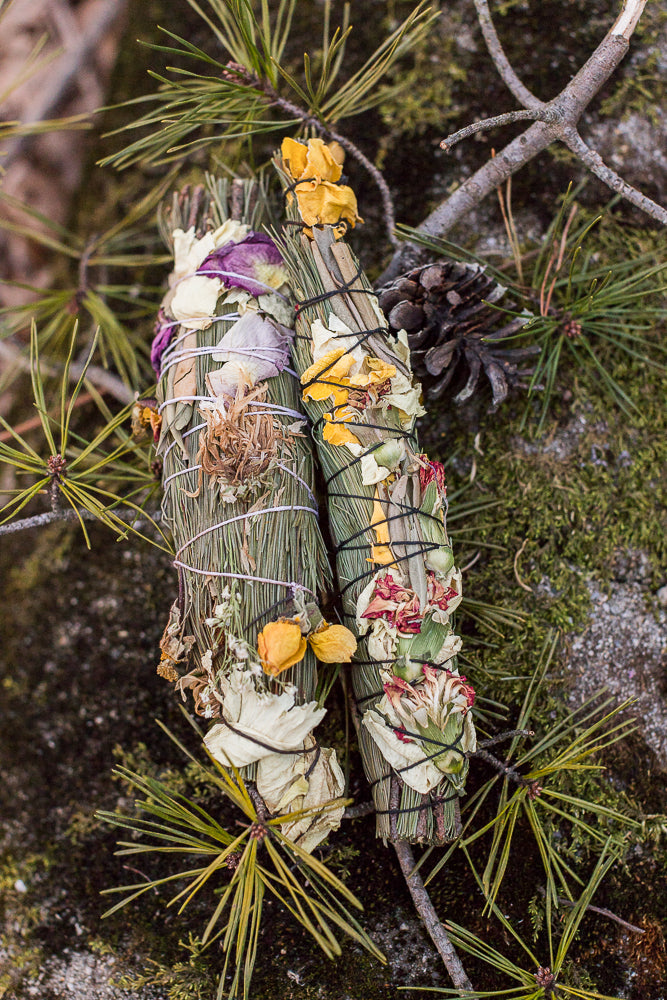 Wild-harvested cleansing bundle/smudge wraps with pine, mugwort, mullein, and wildflowers (white sage replacement)